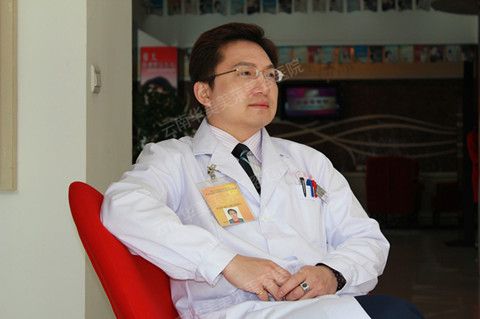 4月12日至17日，面部年轻化导师黄南儒坐诊美莱