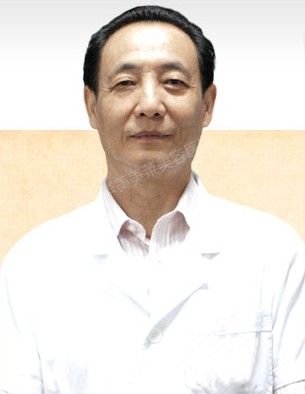 郭晓进:云南华美美莱诚邀整形医师   