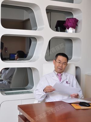 昆明种植牙全过程—美莱医师熊晓明为您详解