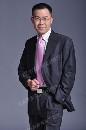 医师熊晓明应邀讲解做烤瓷牙疼怎么办