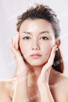 毛孔粗大 反“孔”有策略