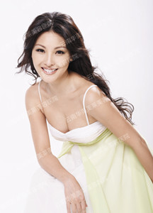 颜值就是竞争力  瘦脸提升美女档次